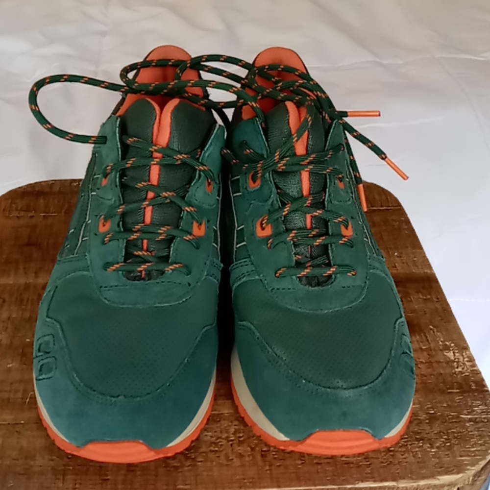 Mens shoes